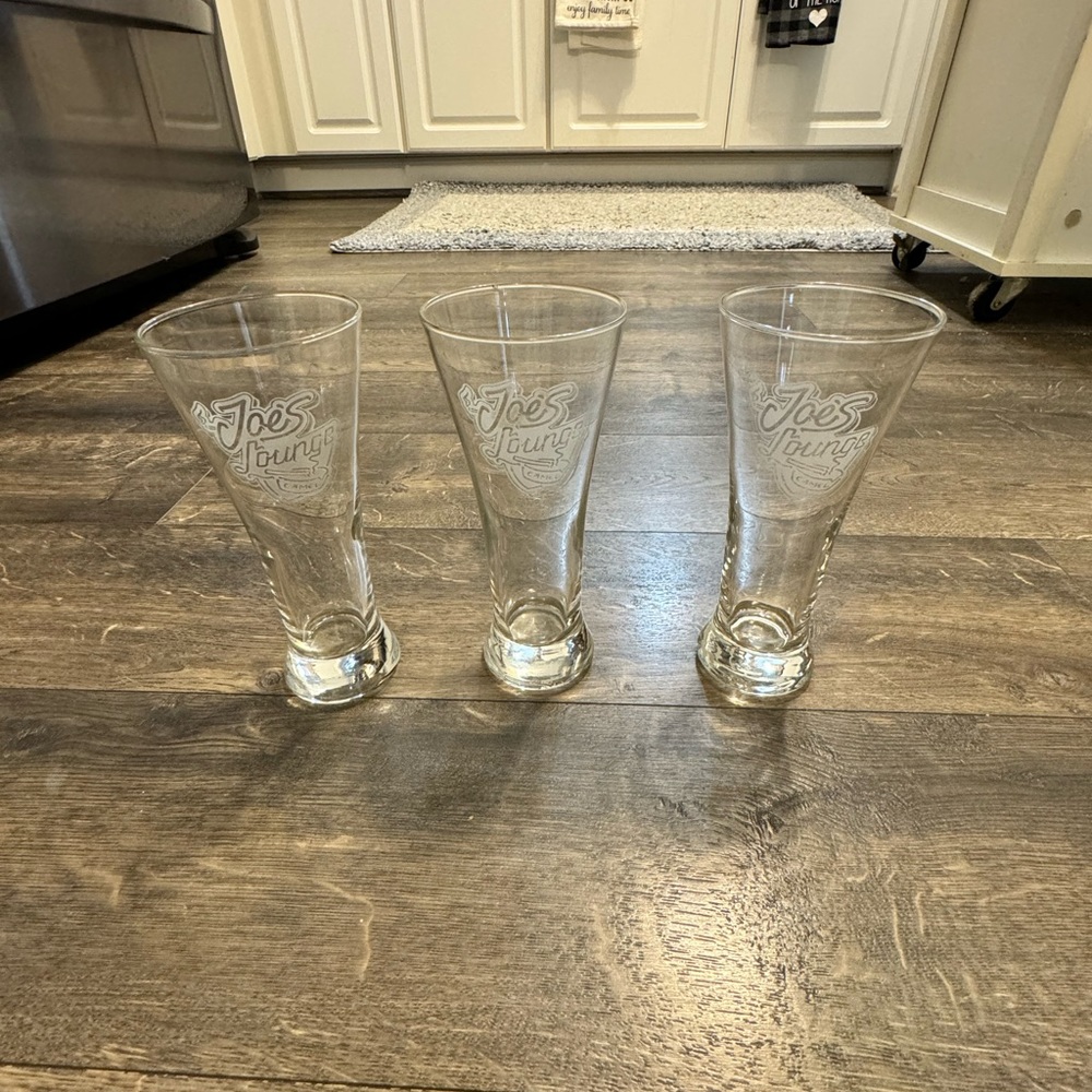 Set of 3 1990's Vintage Camel Smokin' Joe's Lounge Pilsner Glasses‎